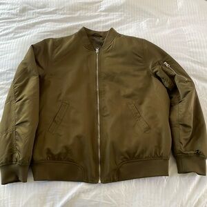 Vintage (?) Bomber jacket. Apx women’s Medium